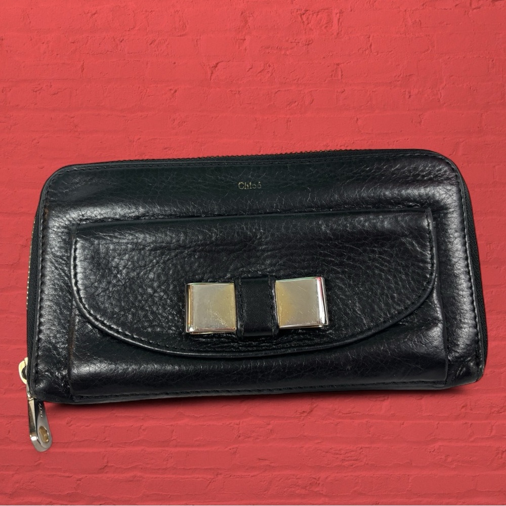 Chloé Black Leather Silver Ribbon Zippy Wallet